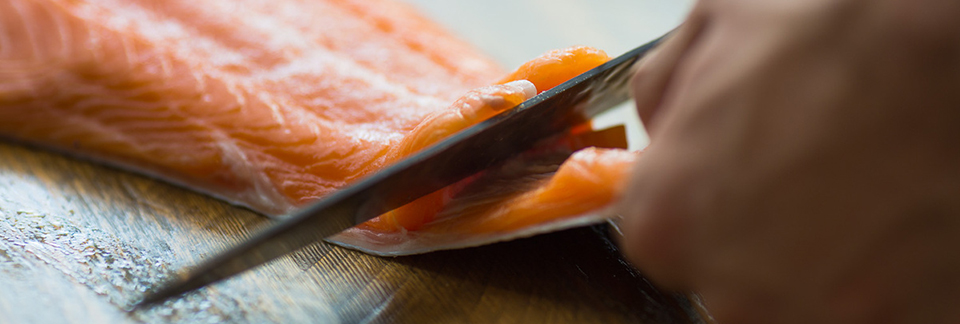 salmon-filleting